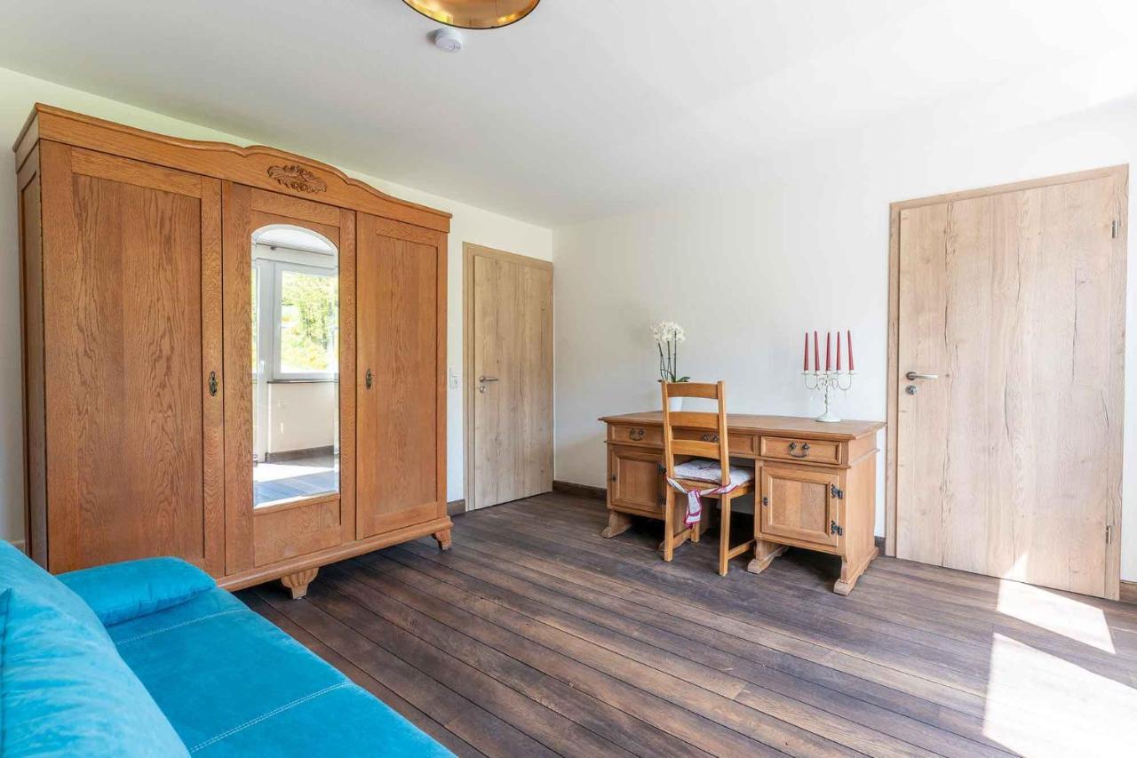 Altes Forsthaus - Ferienwohnung Im Obergeschoss Ormont Dış mekan fotoğraf