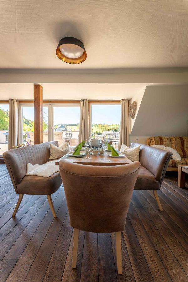 Altes Forsthaus - Ferienwohnung Im Obergeschoss Ormont Dış mekan fotoğraf